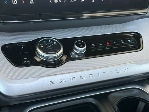 Used 2026 Ford Expedition Max Active RWD image 20