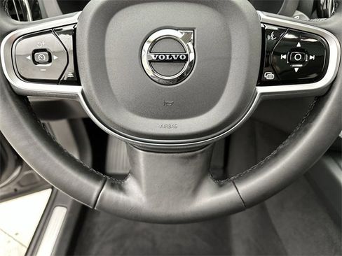 Certified 2025 Volvo XC60 B5 Plus image 13