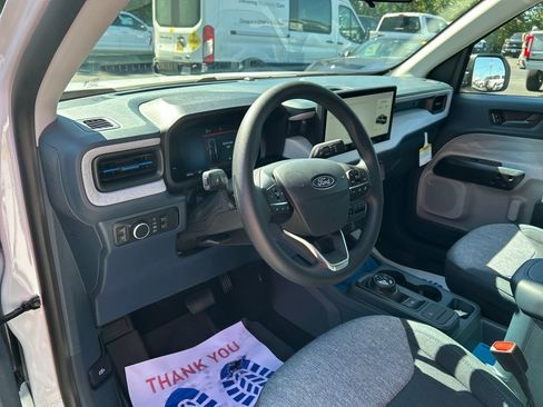 New 2025 Ford Maverick XLT image 15