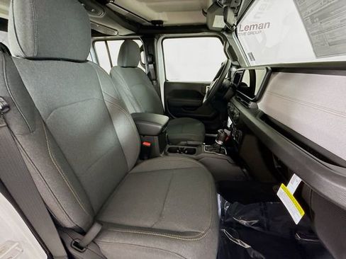 New 2026 Jeep Wrangler Unlimited Sport AWD/4WD image 25