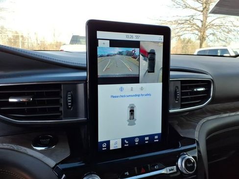 Used 2022 Ford Explorer Platinum w/ Equipment Group 601A image 14