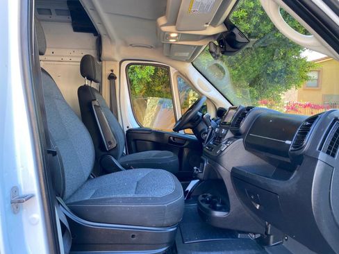 Used 2022 RAM ProMaster 2500 w/ Convenience Group FWD image 42