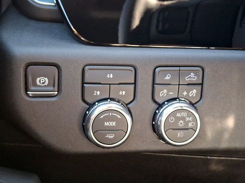 New 2026 GMC Sierra 2500 SLE w/ SLE Value Package; image 15