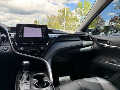 Used 2023 Toyota Camry SE w/ Cold Weather Package FWD image 25