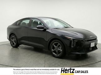 Used 2025 Kia K4 LXS video 1