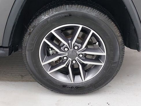 Used 2021 Jeep Grand Cherokee Limited w/ Premium Lighting Group image 35