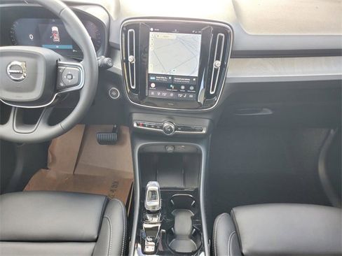 New 2026 Volvo XC40 B5 Plus w/ Protection Package Premier image 30