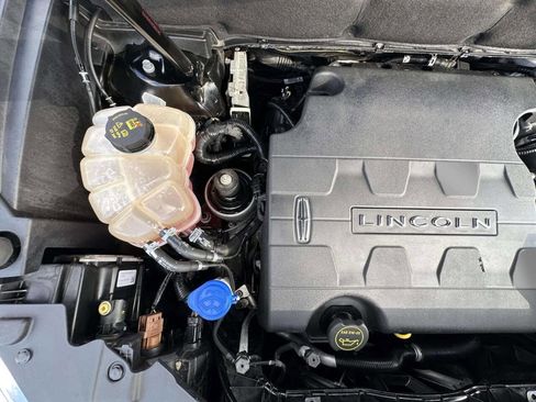 Used 2018 Lincoln MKX Reserve w/ Lincoln MKX Climate Package image 27