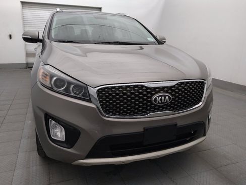 Used 2017 Kia Sorento SX AWD/4WD image 14
