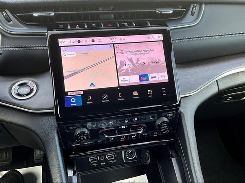 New 2025 Jeep Grand Cherokee L Limited w/ Luxury Tech Group II image 6