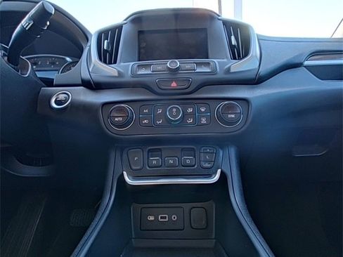 Used 2021 GMC Terrain SLE w/ Driver Convenience Package image 24