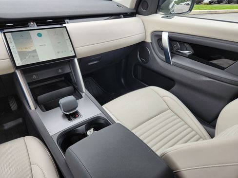 Certified 2025 Land Rover Discovery Sport S image 14
