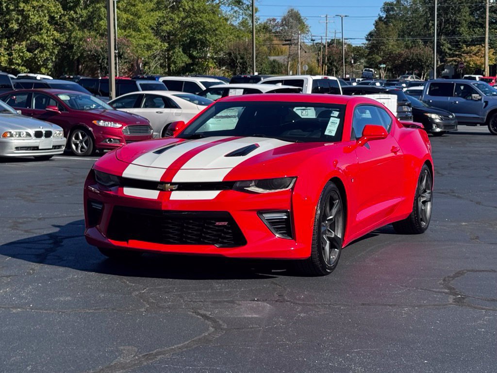 Used 2016 Chevrolet Camaro SS RWD image 2
