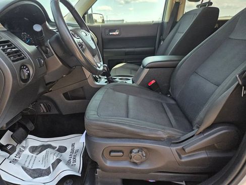 Used 2018 Ford Flex SE FWD image 16