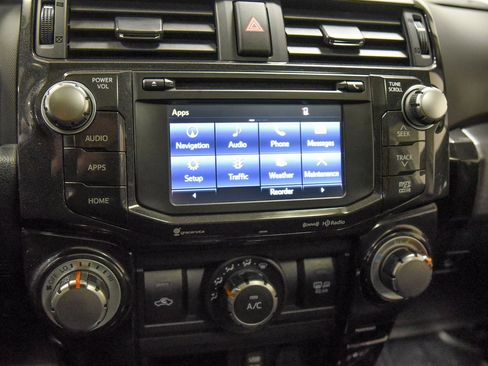 Used 2018 Toyota 4Runner TRD Off-Road Premium image 7