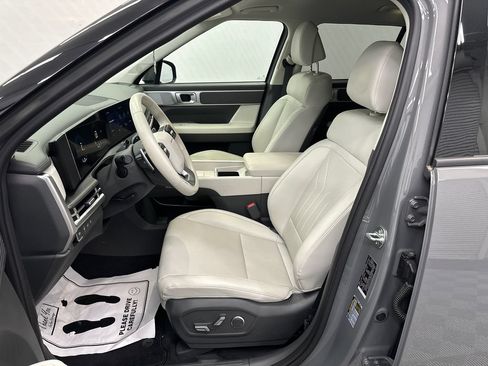 Used 2024 Hyundai Santa Fe SEL FWD image 9