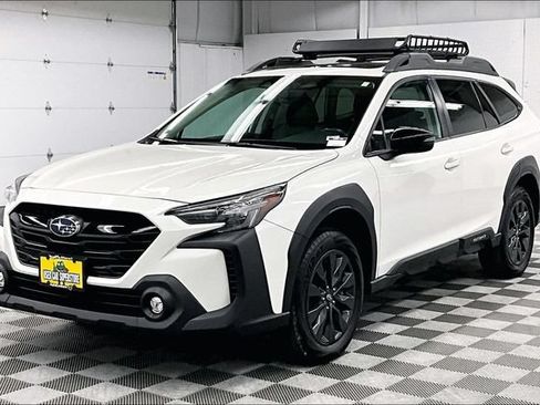 Used 2025 Subaru Outback Onyx Edition AWD/4WD image 12