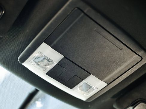 Used 2017 Ford Explorer XLT w/ Equipment Group 202A image 48