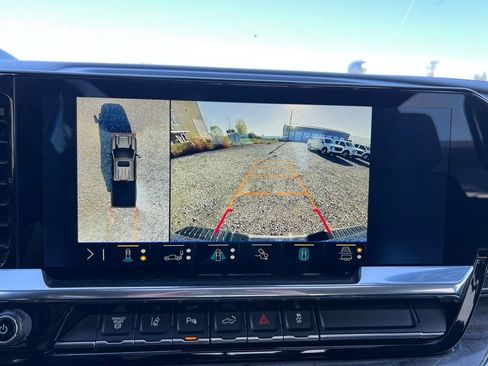 Used 2024 Chevrolet Silverado 2500 LTZ w/ LTZ Premium Package image 16