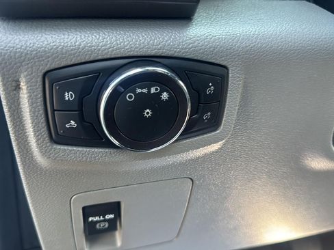 Used 2019 Ford F150 XLT AWD/4WD image 12