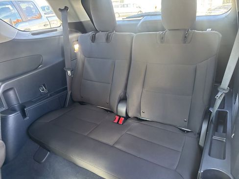 Certified 2022 Ford Explorer XLT image 28