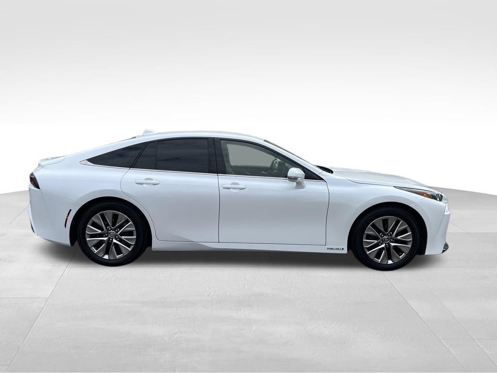 Certified 2022 Toyota Mirai w/ Advanced Technology Package RWD image 6