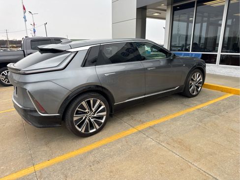 Used 2023 Cadillac Lyriq RWD Luxury image 4