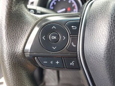 Used 2019 Toyota Camry LE image 20