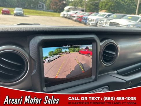 Used 2023 Jeep Wrangler Unlimited Sport AWD/4WD image 24