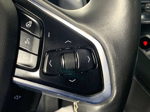 Used 2020 Chevrolet Corvette Stingray Preferred Cpe w/ 2LT Preferred Equipment Group RWD image 19