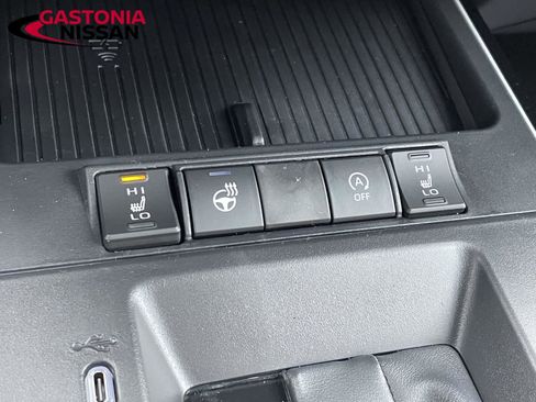 Used 2026 Toyota Corolla Cross XLE w/ Convenience Package image 41