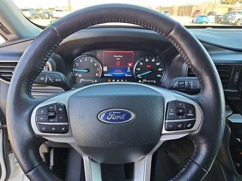 Used 2023 Ford Explorer Limited image 15