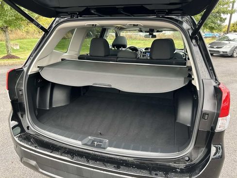 Used 2022 Subaru Forester Premium image 13