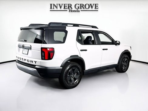 Certified 2026 Honda Passport RTL image 5