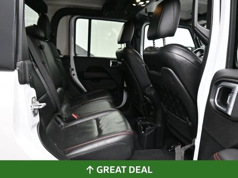 Used 2020 Jeep Gladiator Rubicon w/ Cold Weather Group AWD/4WD image 25