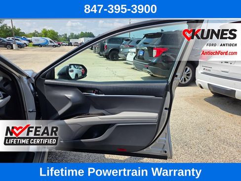 Used 2022 Toyota Camry LE FWD image 25