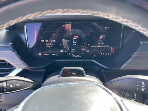 Used 2025 GMC Acadia Denali w/ Super Cruise Package AWD/4WD image 8