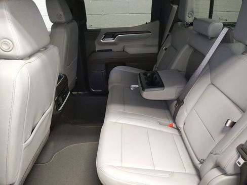 New 2026 GMC Sierra 1500 SLT w/ SLT Premium Package AWD/4WD image 27