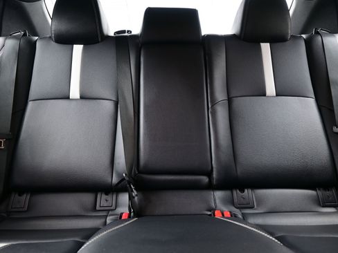 Used 2025 Toyota Camry SE image 16