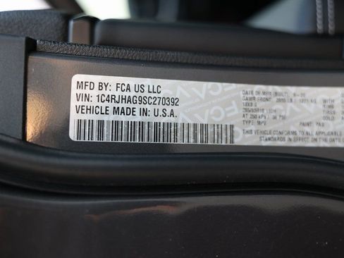 New 2025 Jeep Grand Cherokee Laredo X w/ Trailer Tow Package AWD/4WD image 43