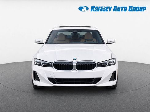 Used 2025 BMW 330i xDrive Sedan w/ M Sport Package AWD/4WD image 5
