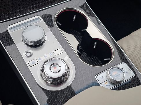 New 2026 Genesis GV80 3.5T e-SC image 19