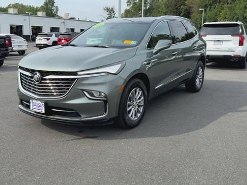 Certified 2023 Buick Enclave Essence image 4