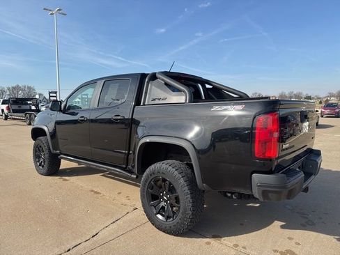 Used 2021 Chevrolet Colorado ZR2 w/ ZR2 Midnight Special Edition image 6