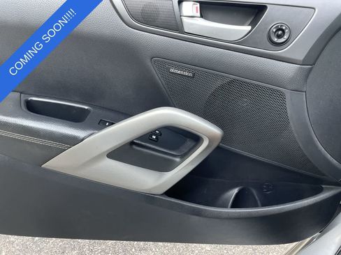 Used 2013 Hyundai Veloster Turbo FWD image 27