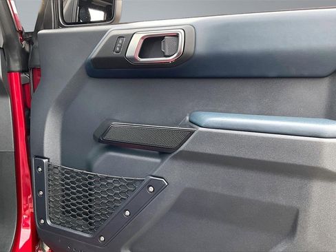 Used 2025 Ford Bronco Heritage Edition image 23