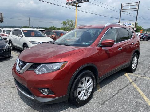 Used 2016 Nissan Rogue SV w/ SV Premium Package AWD/4WD image 1