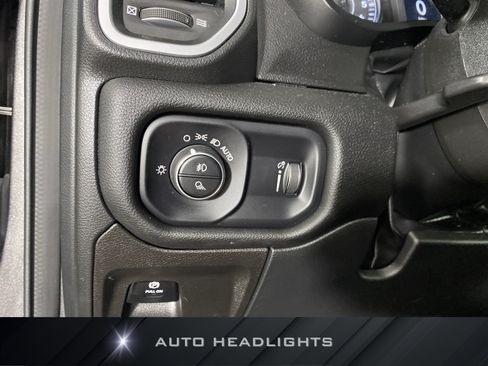 Used 2023 RAM 1500 Big Horn AWD/4WD image 24