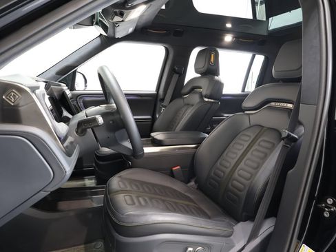 Used 2022 Rivian R1S Launch Edition AWD/4WD image 20