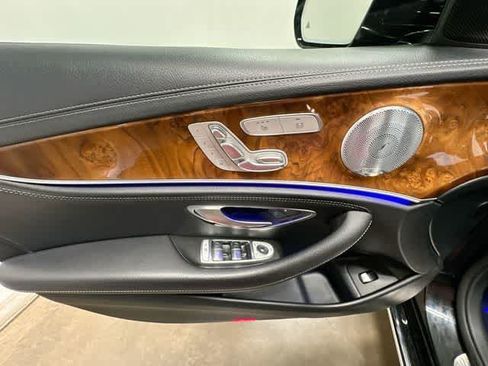 Used 2017 Mercedes-Benz E 300 4MATIC w/ Premium 2 Package image 19
